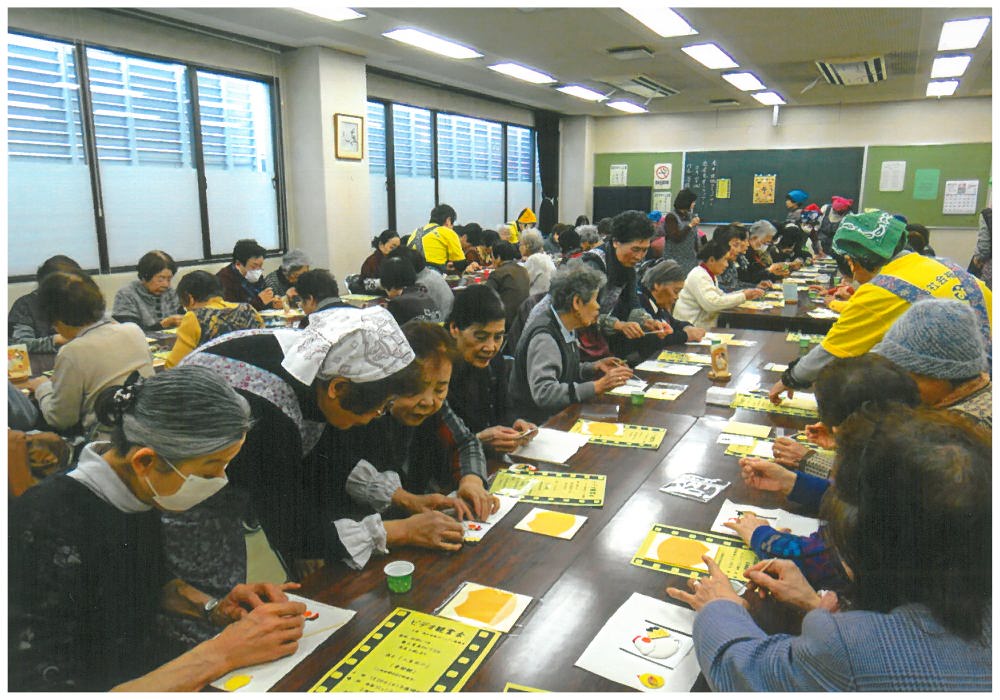 ●いきいきサロン<BR>地域の皆さんに楽しく過ごしていただきたいという思いで、みんなで食事をしたり、手芸などをしたり楽しいひと時を過ごしています。<BR>